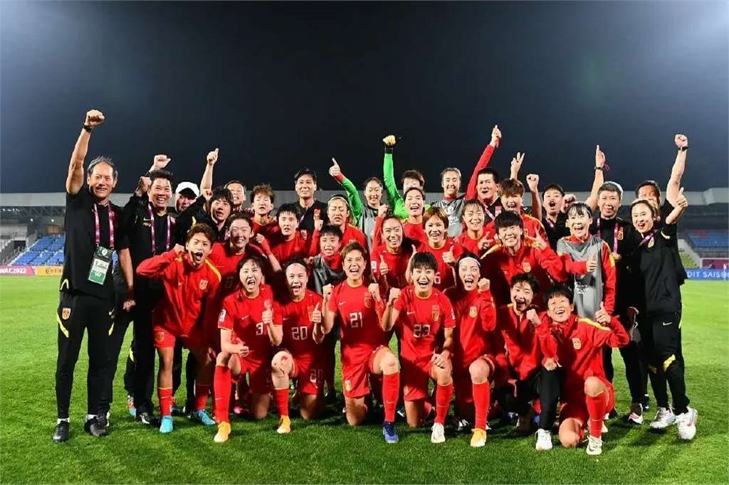 中国足球队再夺国际冠军，再次震惊世界